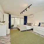 Stunning Combo Flat In Nisantasi * Istanbul
